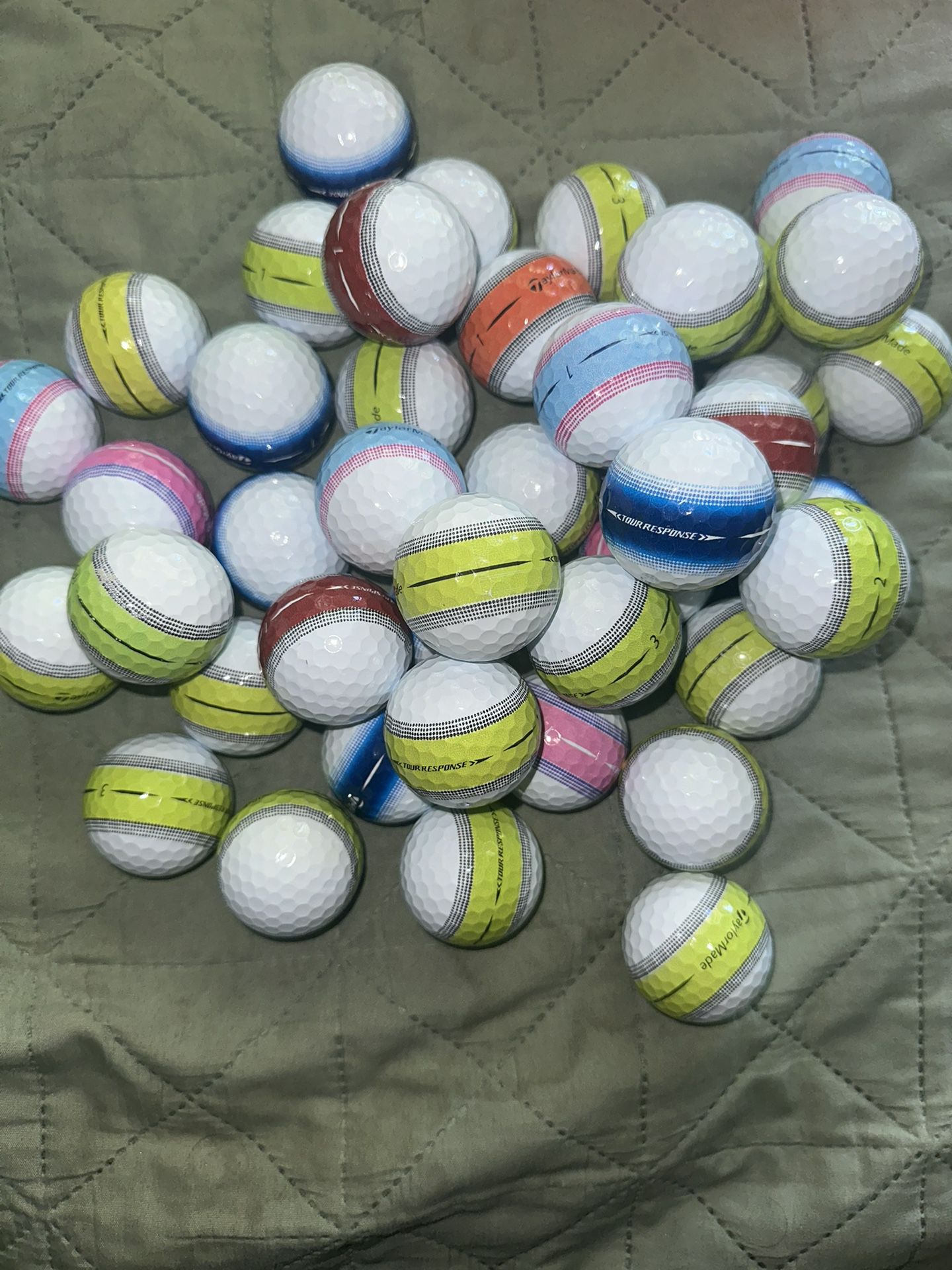 50 Taylormade Tour Response Golf Balls 