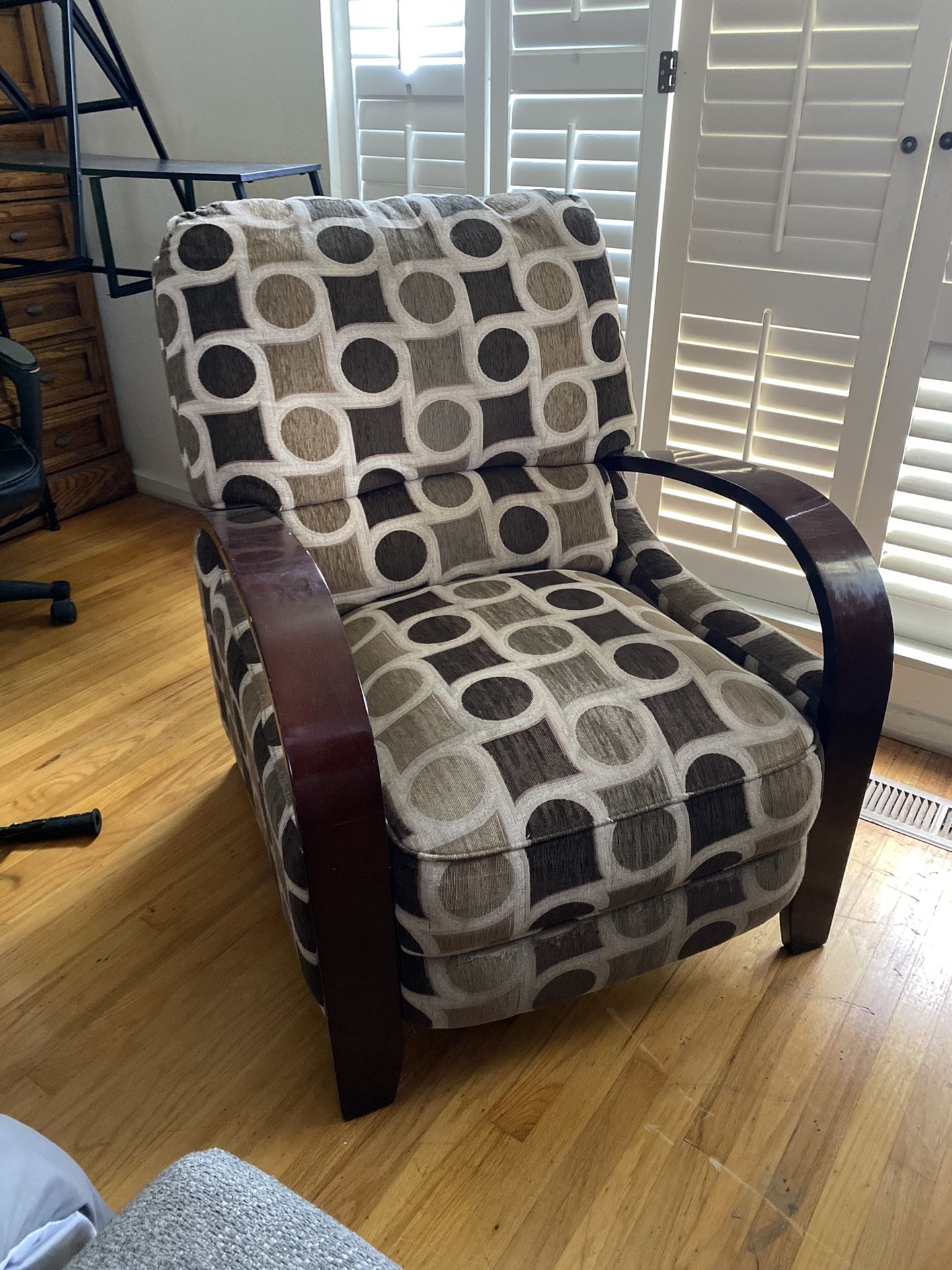 Reclinable Chair