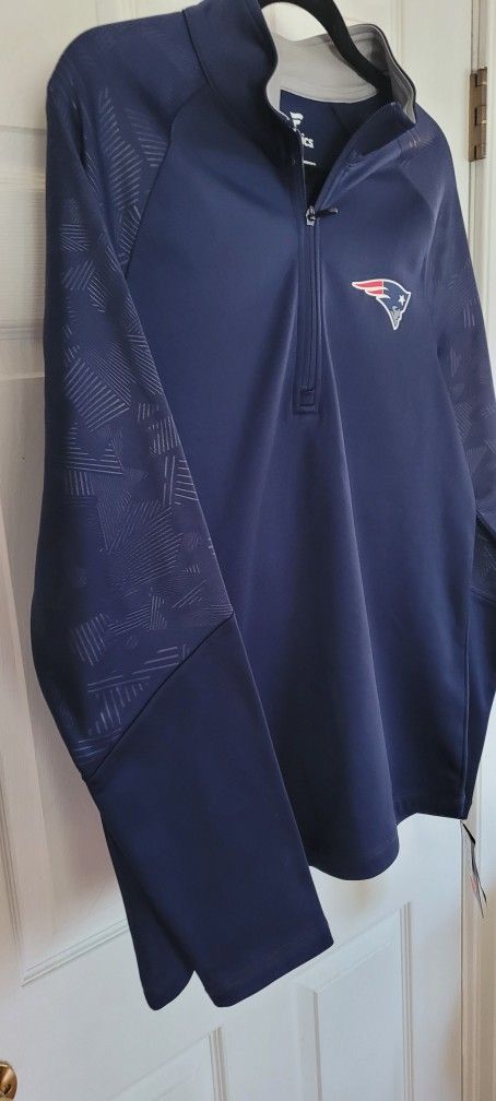 Patriots Sz Medium Pull Over New With Tags
