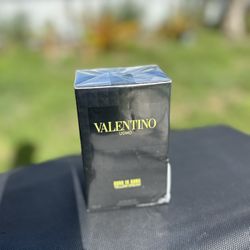 (FATHERS DAY DEAL) Valentino Uomo Born In Roma Yellow Dream 