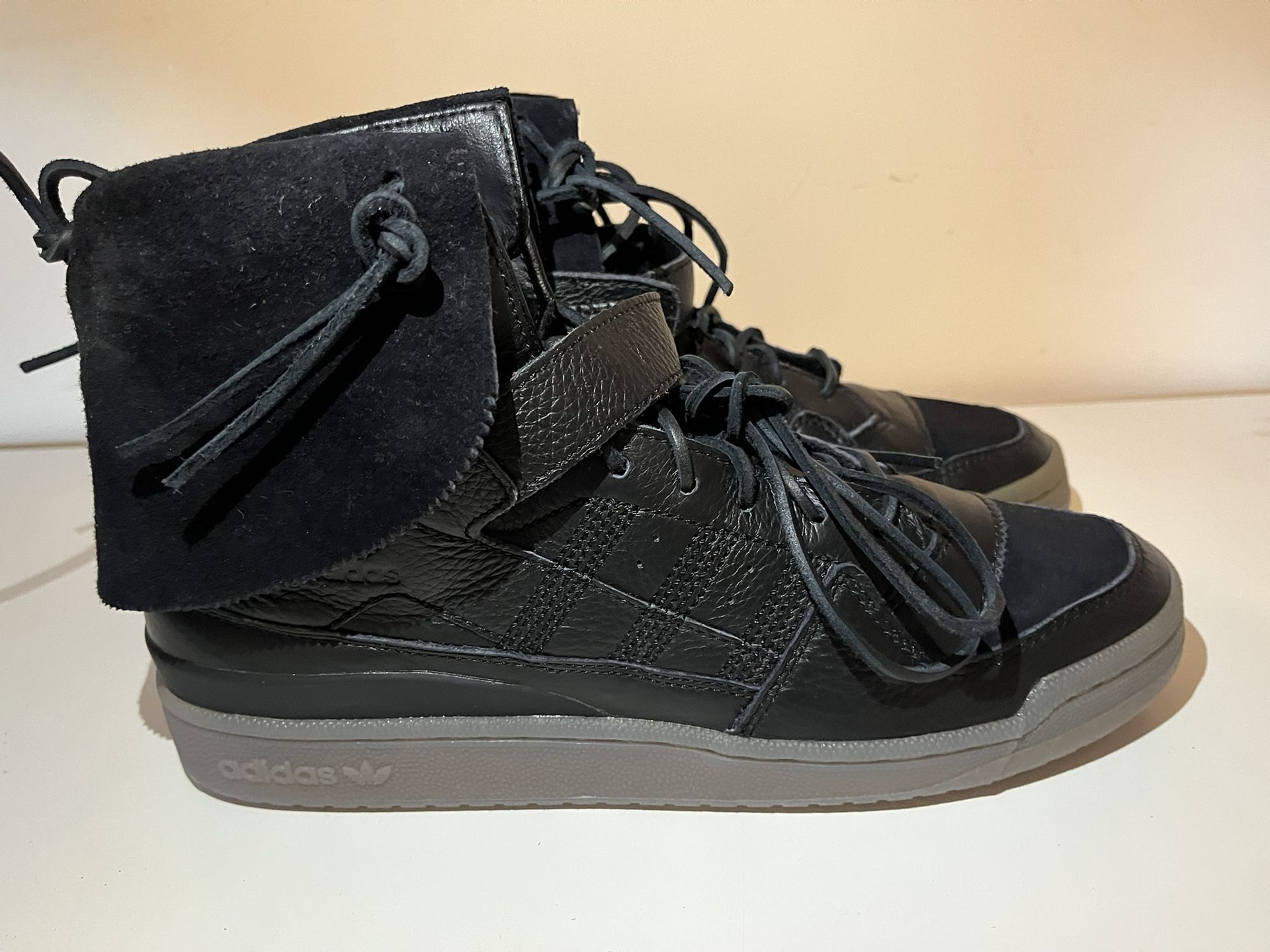 Adidas Forum Hi Moc Shoes Sz M12 Black Clay Suede