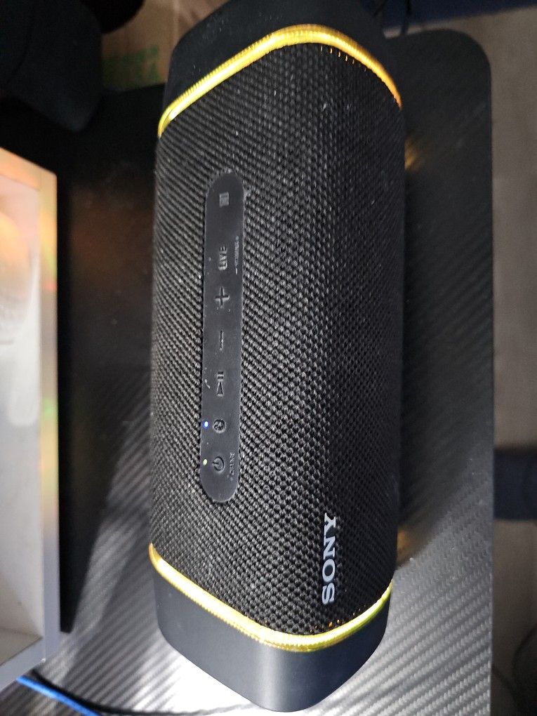 Sony Xtra Bass Bluethooth Speaker