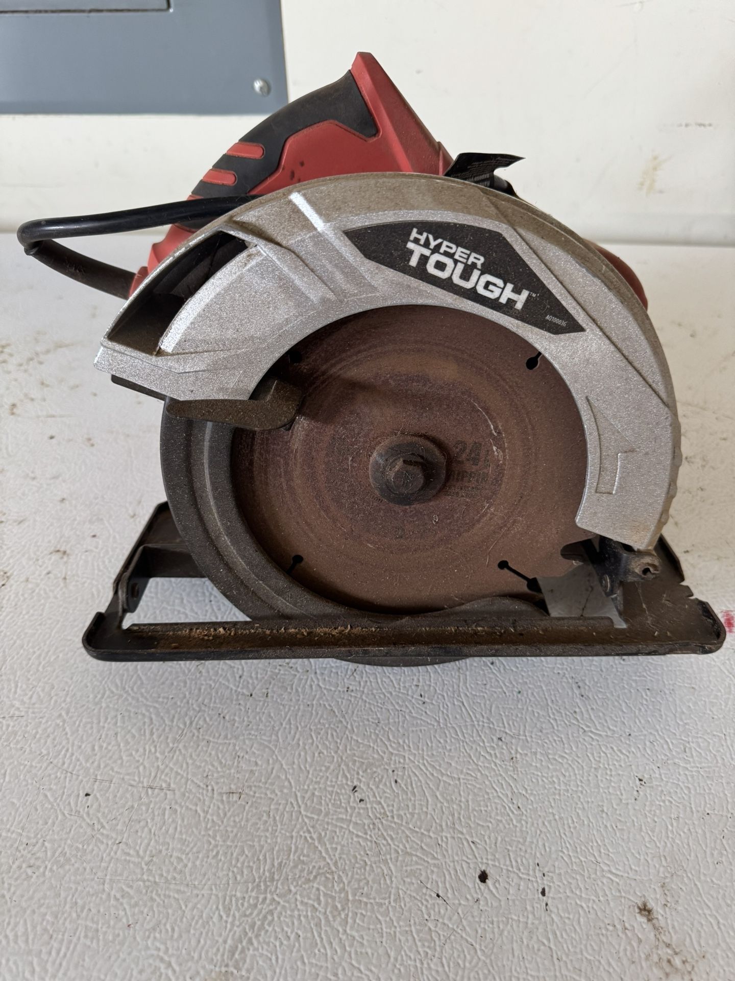7 1/4 inch 12 amp circular saw