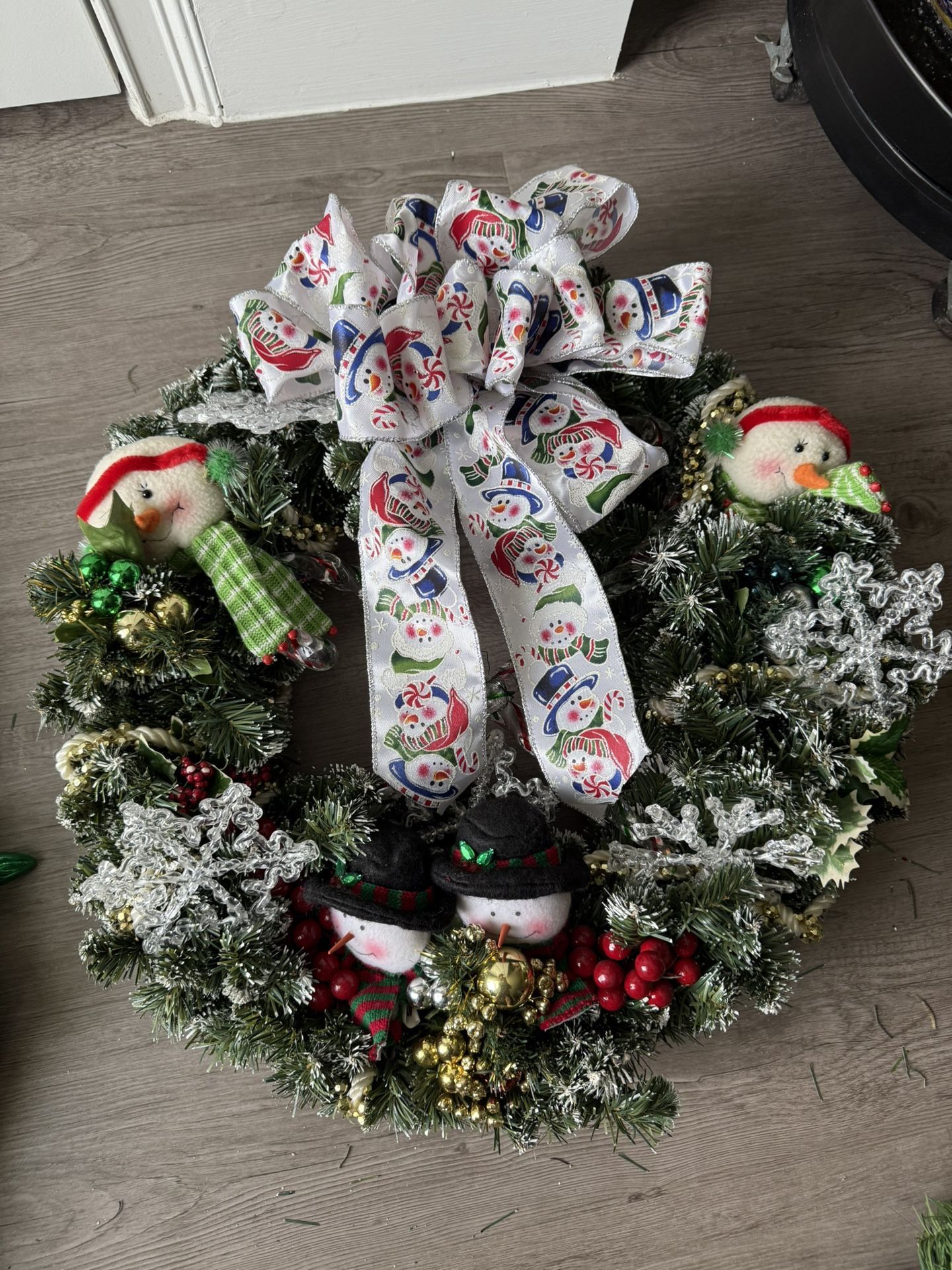20 Inch Wreath Snowman Wreath
