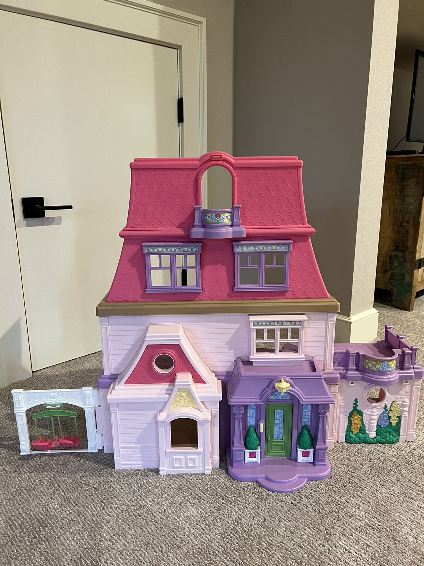 Fisher Price Doll House *like New* W/accessories 