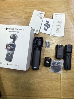 DJI Osmo Pocket 3 Creator Combo,1''CMOS,4K Resolution/120fps Vlog Camera,3-Axis.