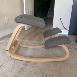 Varier Kneeling Chair