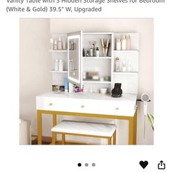 White Makeup Vanity With Light Up Mirror