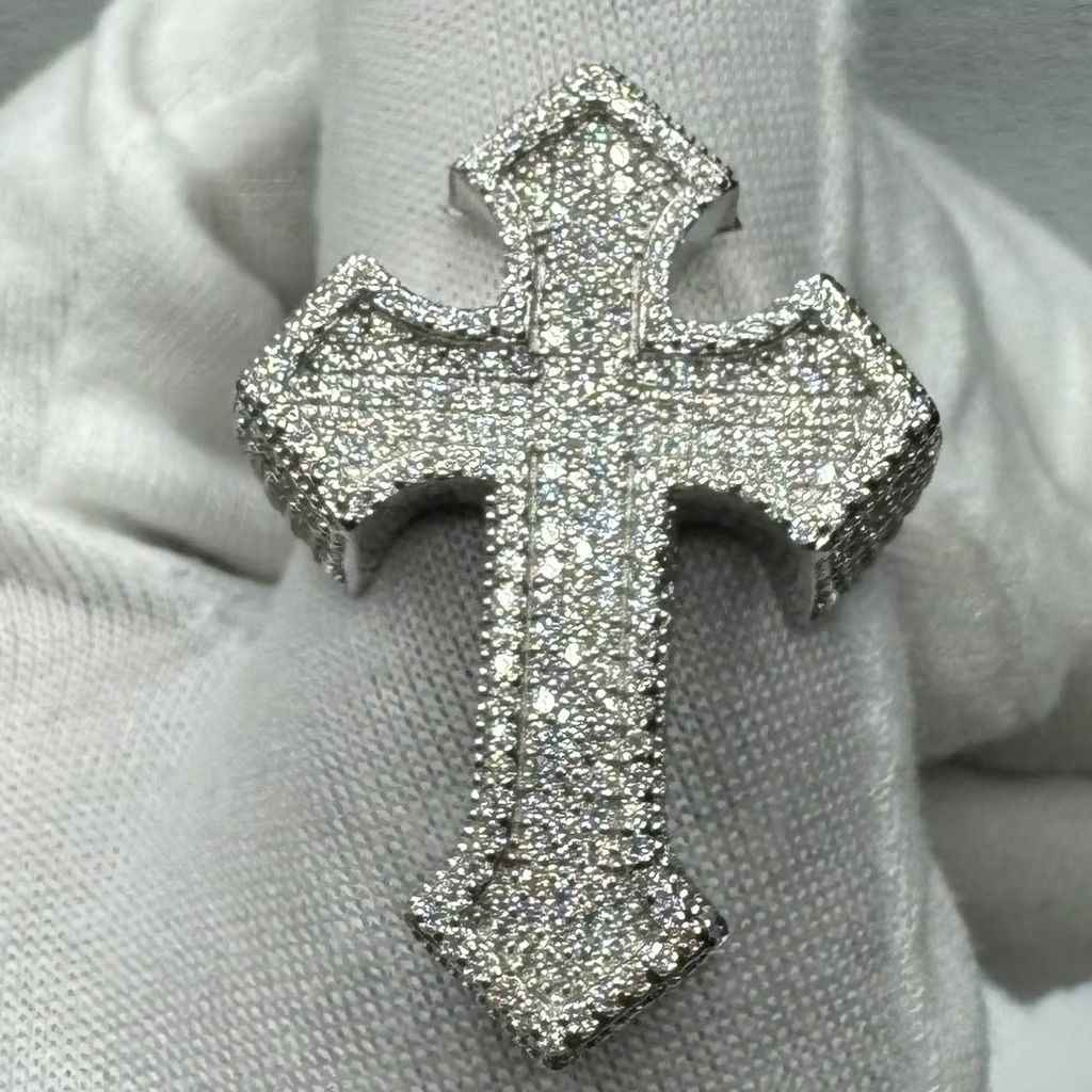 A Moissanite Ring in Sterling Silver with a CTW of 3.38.