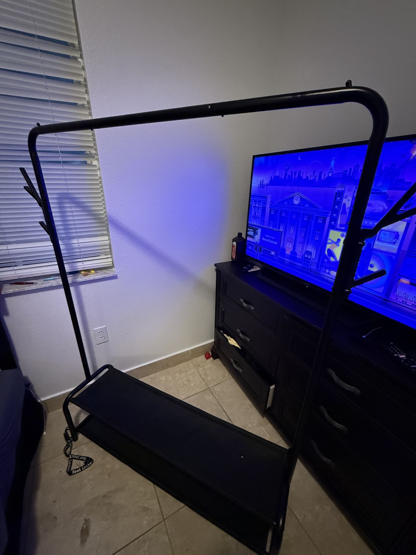 clothing rack With Hat Rack And Bottom For Shoes