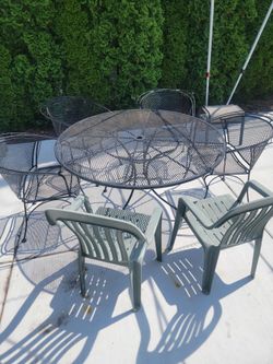 Patio table