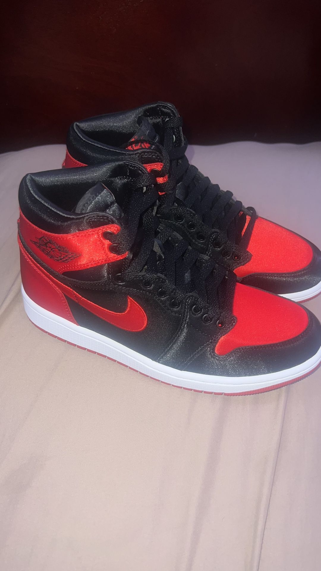 Jordan 1 High Satin Bred