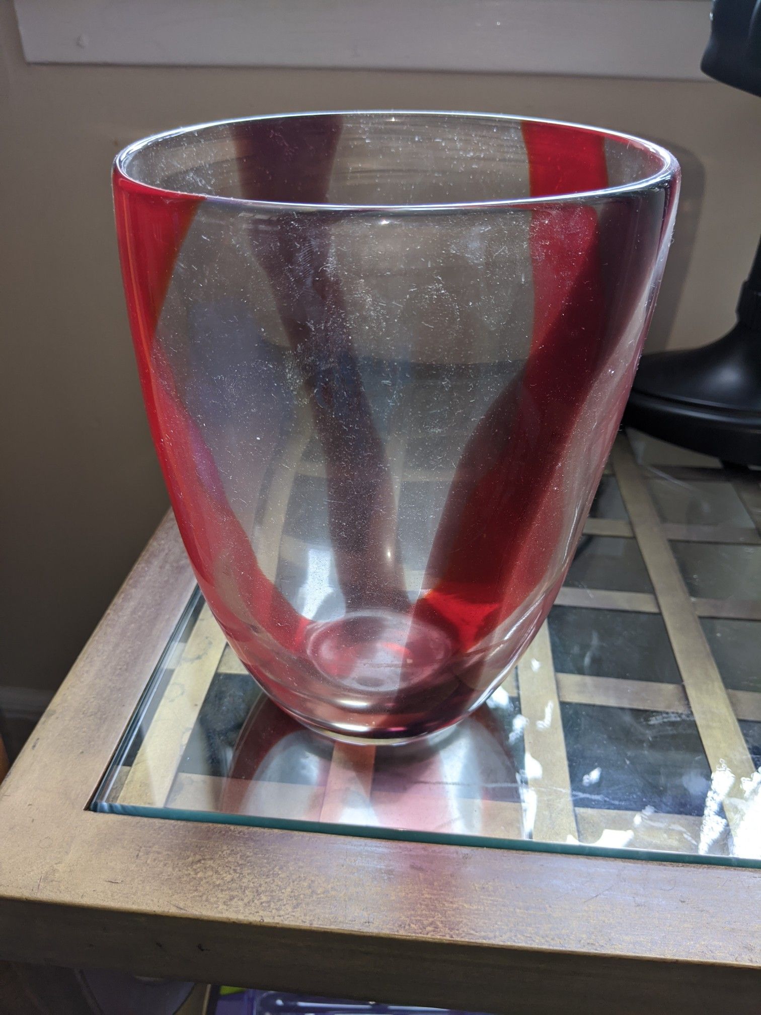 Glass vase