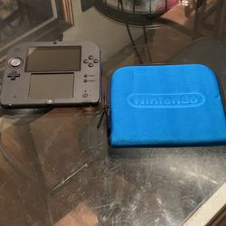 Nintendo 2DS with 4 games