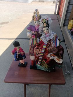 Chinese dolls