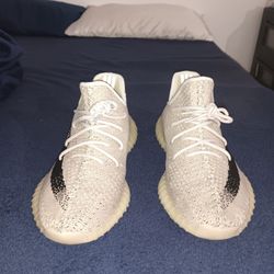 Yeezy 350 V2 SLATE size 9.5 Used 