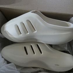 Adidas Adifom IIInfinity Mule Size 8