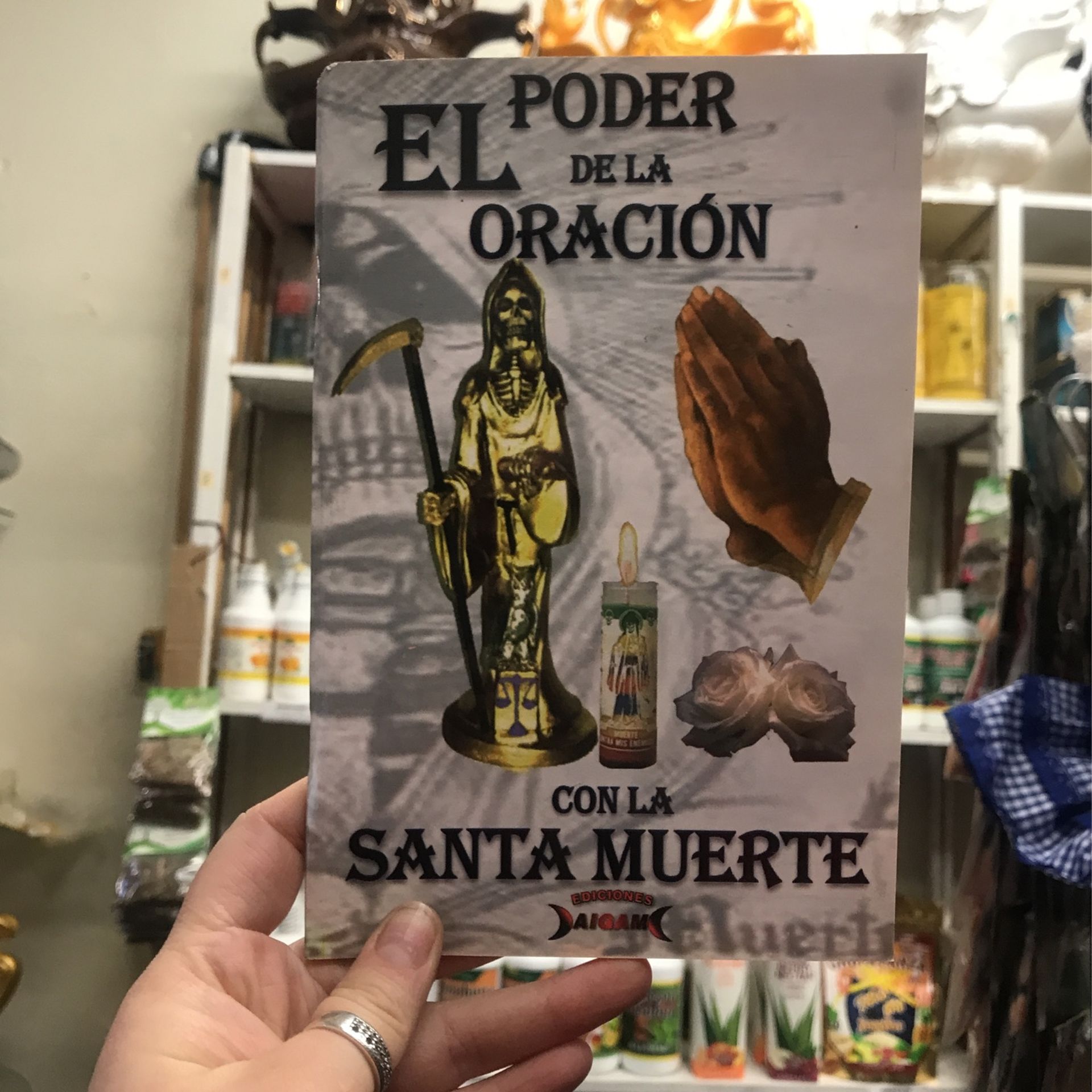 Libro Español El Poder De La Oración Con La Santa Muerte 