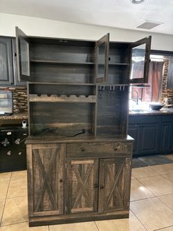 Pantry hutch