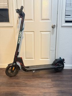 GoTrax Electric Scooter