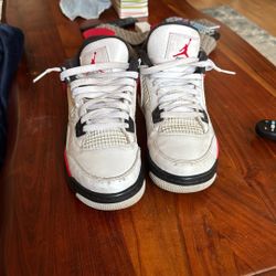 Jordan 4