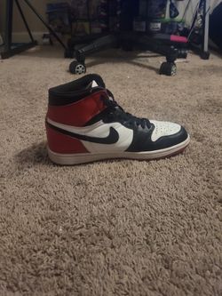 Jordan 1 Black Toe