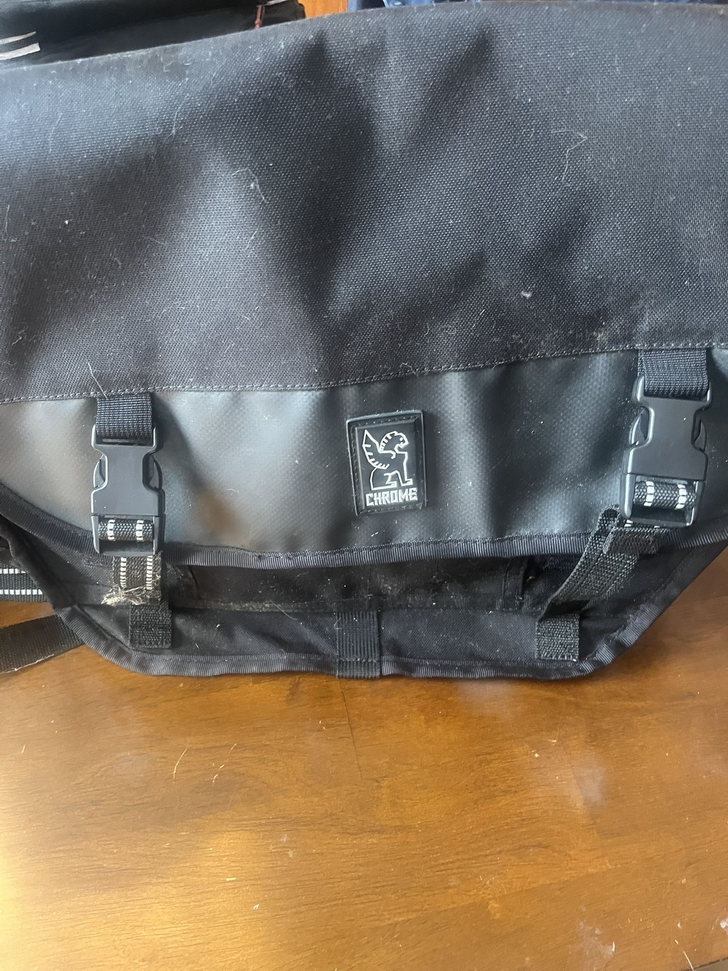 Chrome Citizen Chrome Industries Messenger Satchel Bag Seat Belt Buckle 24 Liter