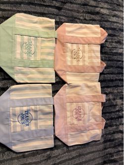 Trader Joe’s summer totes