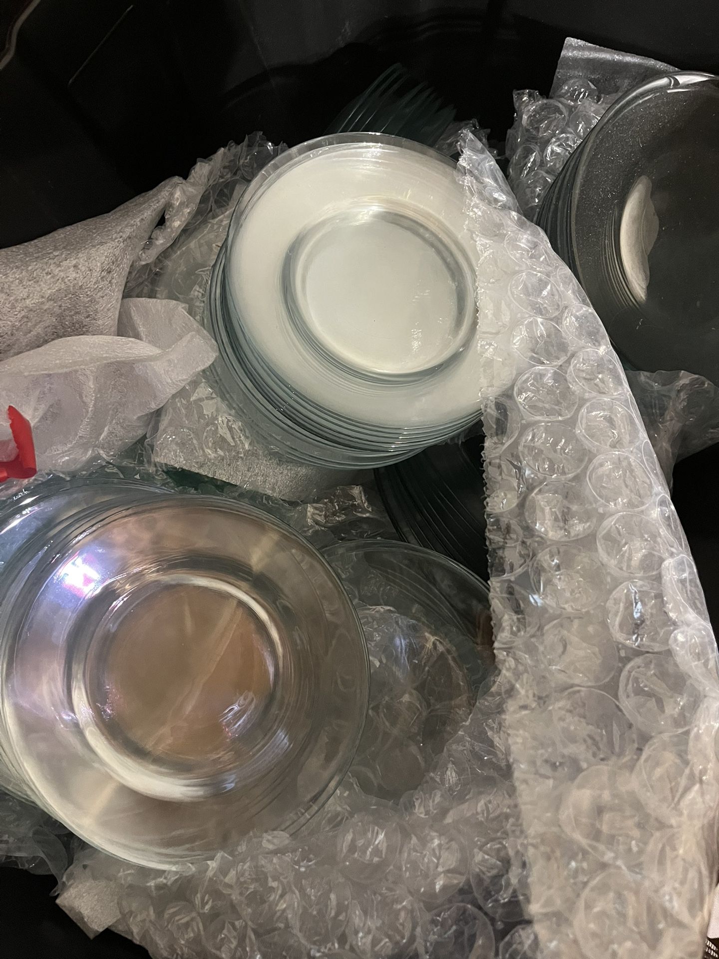 Clear Plates (S,L)  Silverware. Table/chair Cloths (300 Guests)