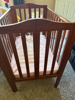 Portable Baby crib