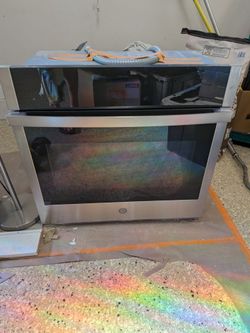 Wall oven