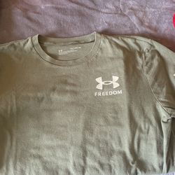 Under Armour Boys T-shirt Youth XL Army Green 