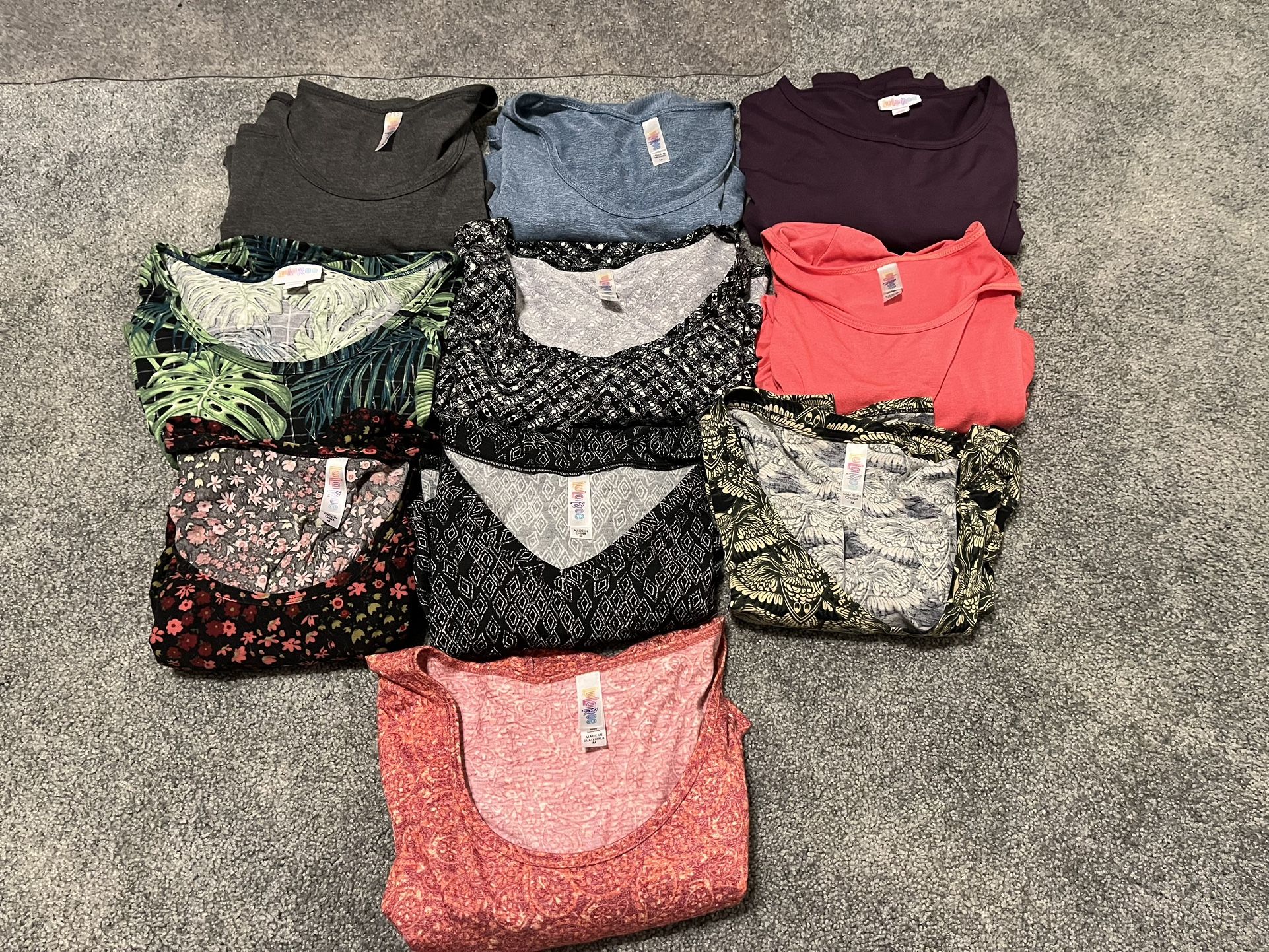 Lularoe Shirts-size Medium 
