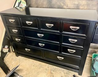 Ashley furniture black dresser 12 drawers