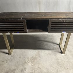 Entertainment Desk