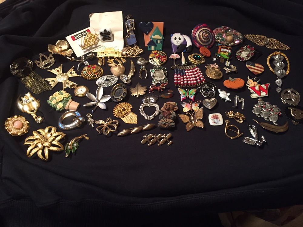 Brooches Pins And Pinbacks Costume Jewelry Lot