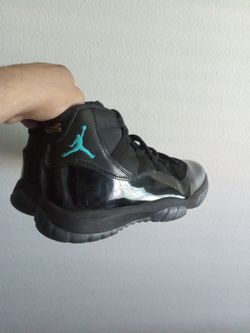 Jordan 11s