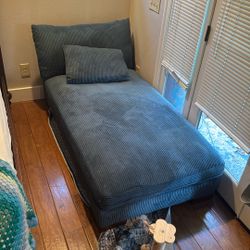 Ayvion Upholstered Chaise Lounge 