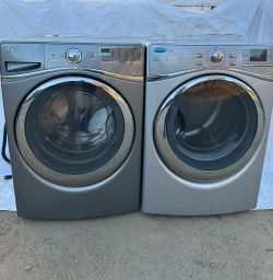 Whirlpool Washer And Gas Dryer Laundry Set
