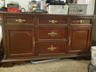 Free Dresser