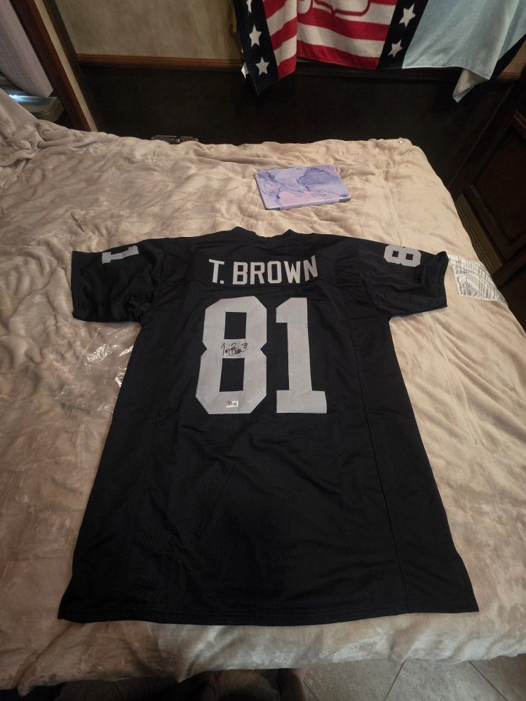 Raiders Tim Brown Autograph Jersey