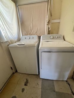 Hotpoint Washer and Dryer (27 in wide each)