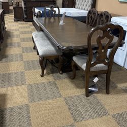 Dining Table With  4 Side Chairs
