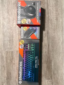 Steel Series Setup Keyboard w/ mouse and headset *Read Desc.*