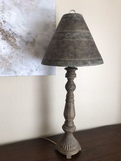 Set of 2 rustic lamps
