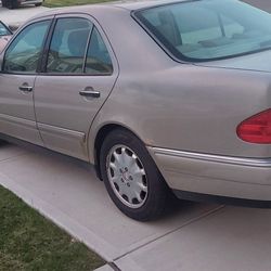1999 Mercedes-Benz E-Class