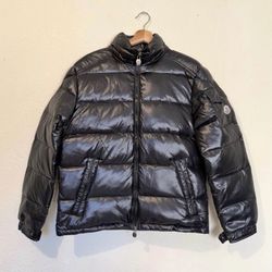 Moncler hooded short down jacket black XL