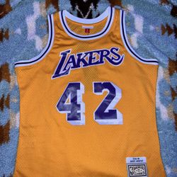 Mitchell & Ness James Worthy Jersey Size L