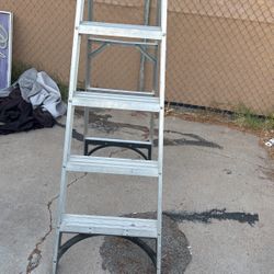 Husky Ladder 