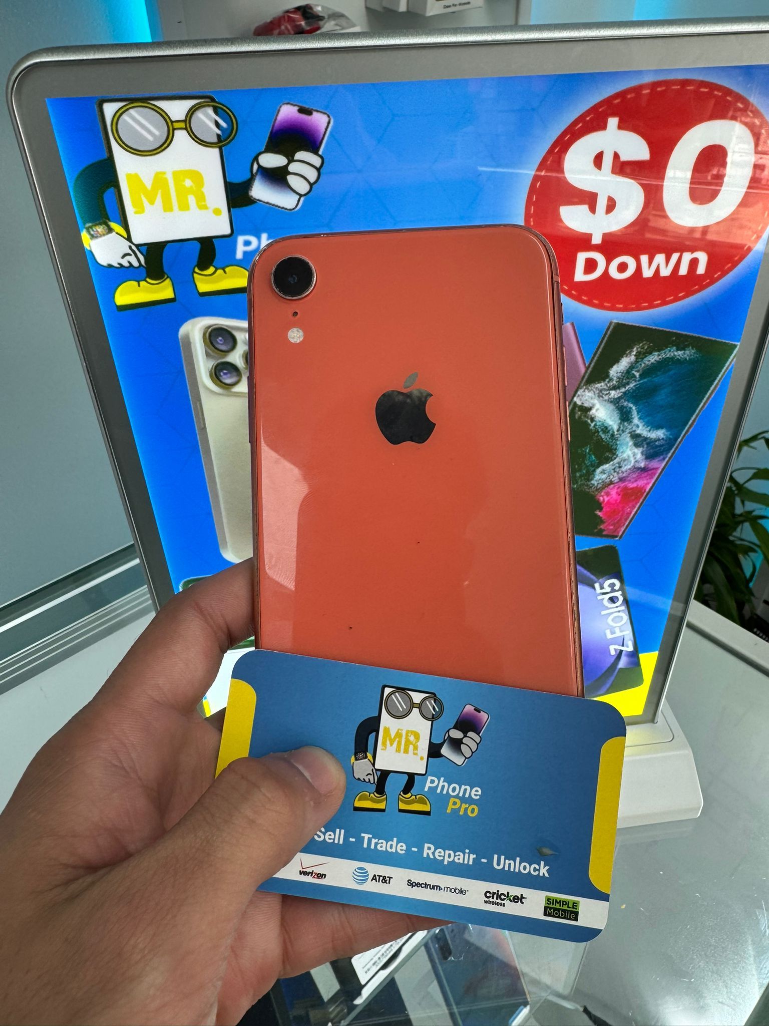 iPhone XR! Blow Out Sale!